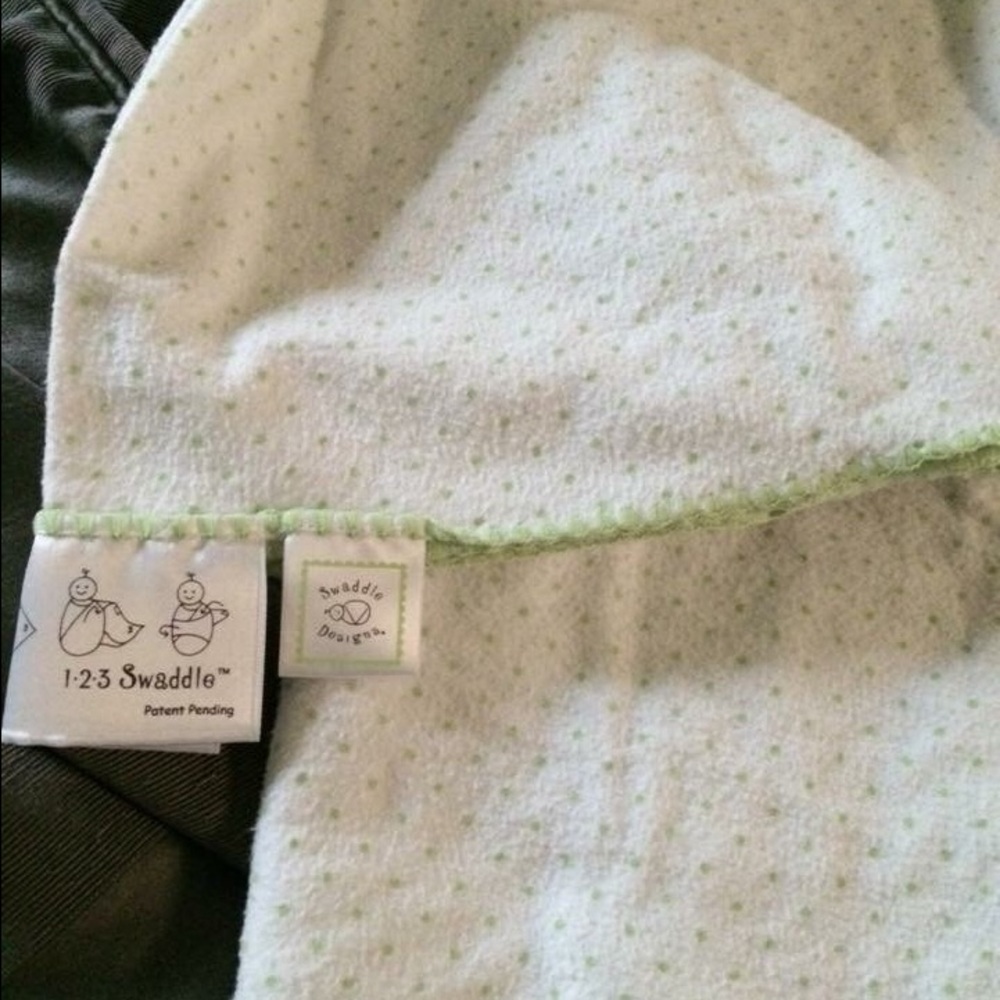 Swaddle Designs Baby Blanket - green and white